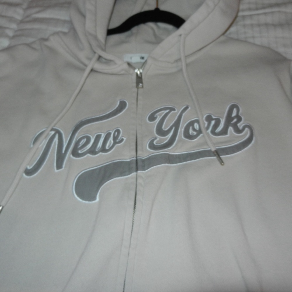 Garage beige New York zip up hoodie